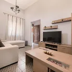 Sun\'S Island Suites